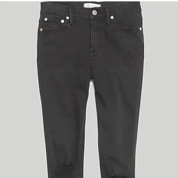 9" Mid-Rise Skinny Jeans in Black Sea - Picture 5 of 5